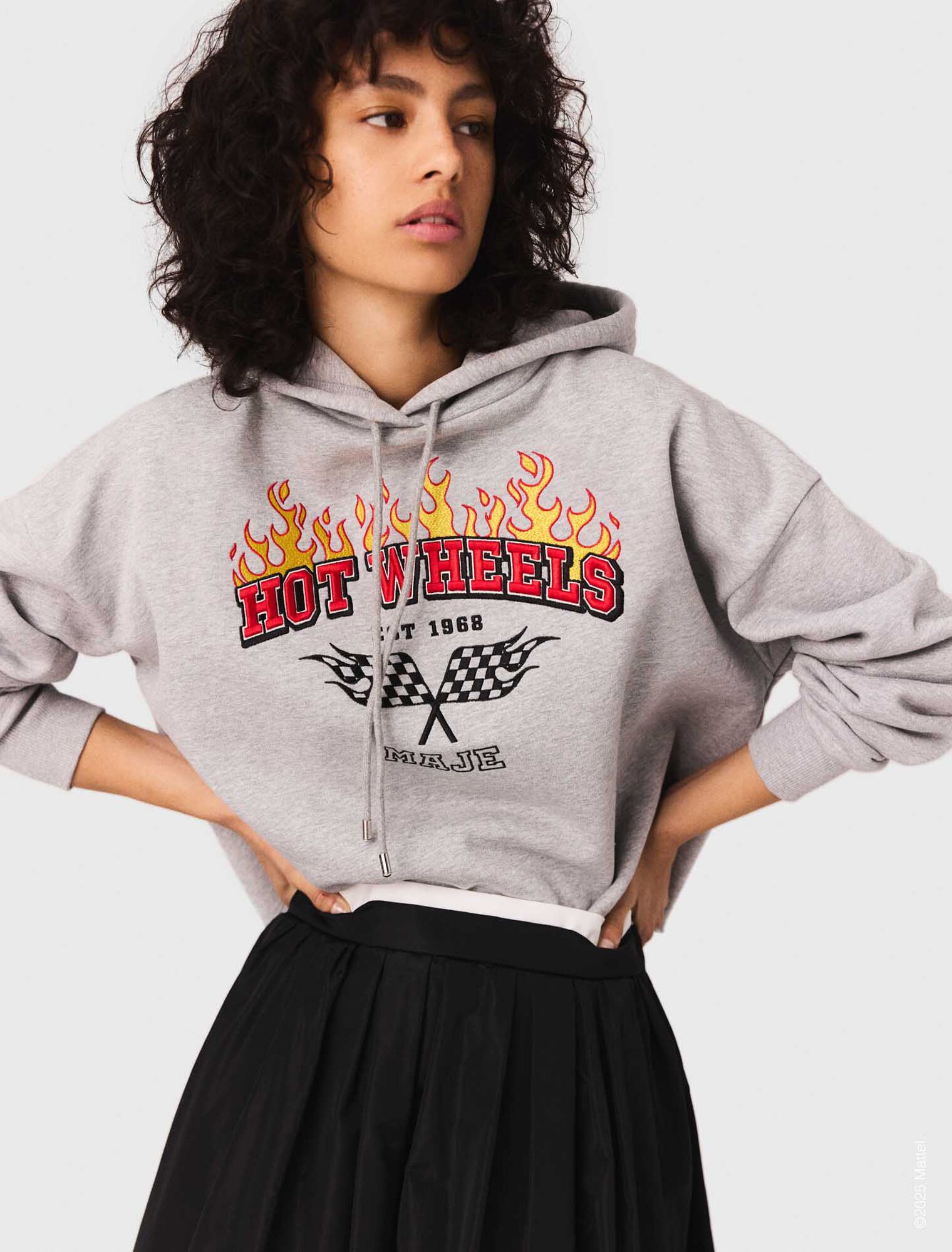 Sweatshirt crop avec logo brodé