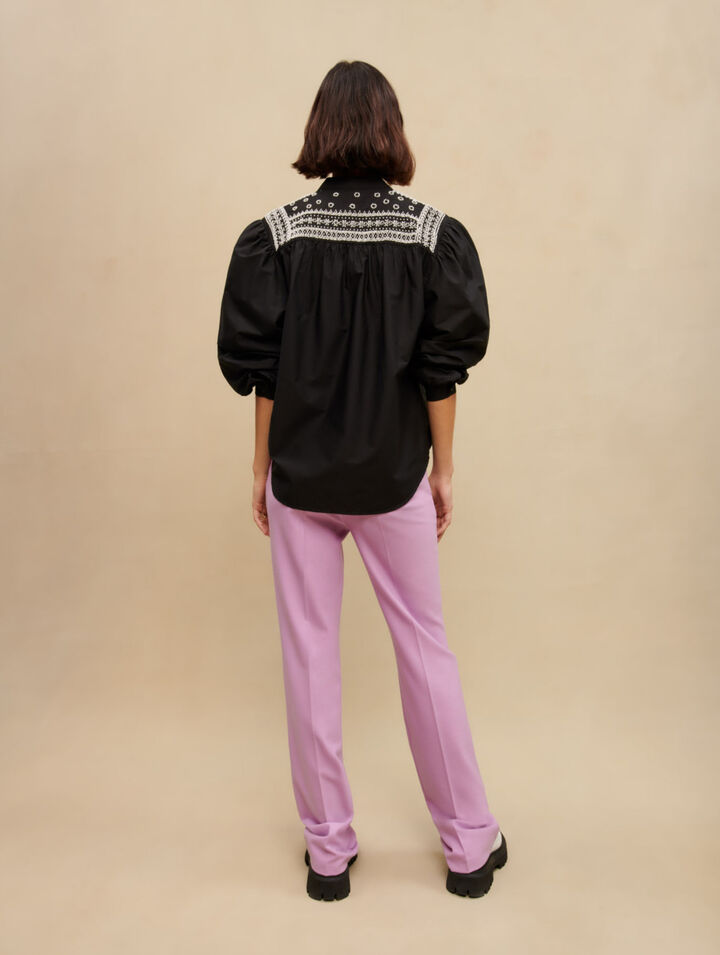 Chemise à détails brodés