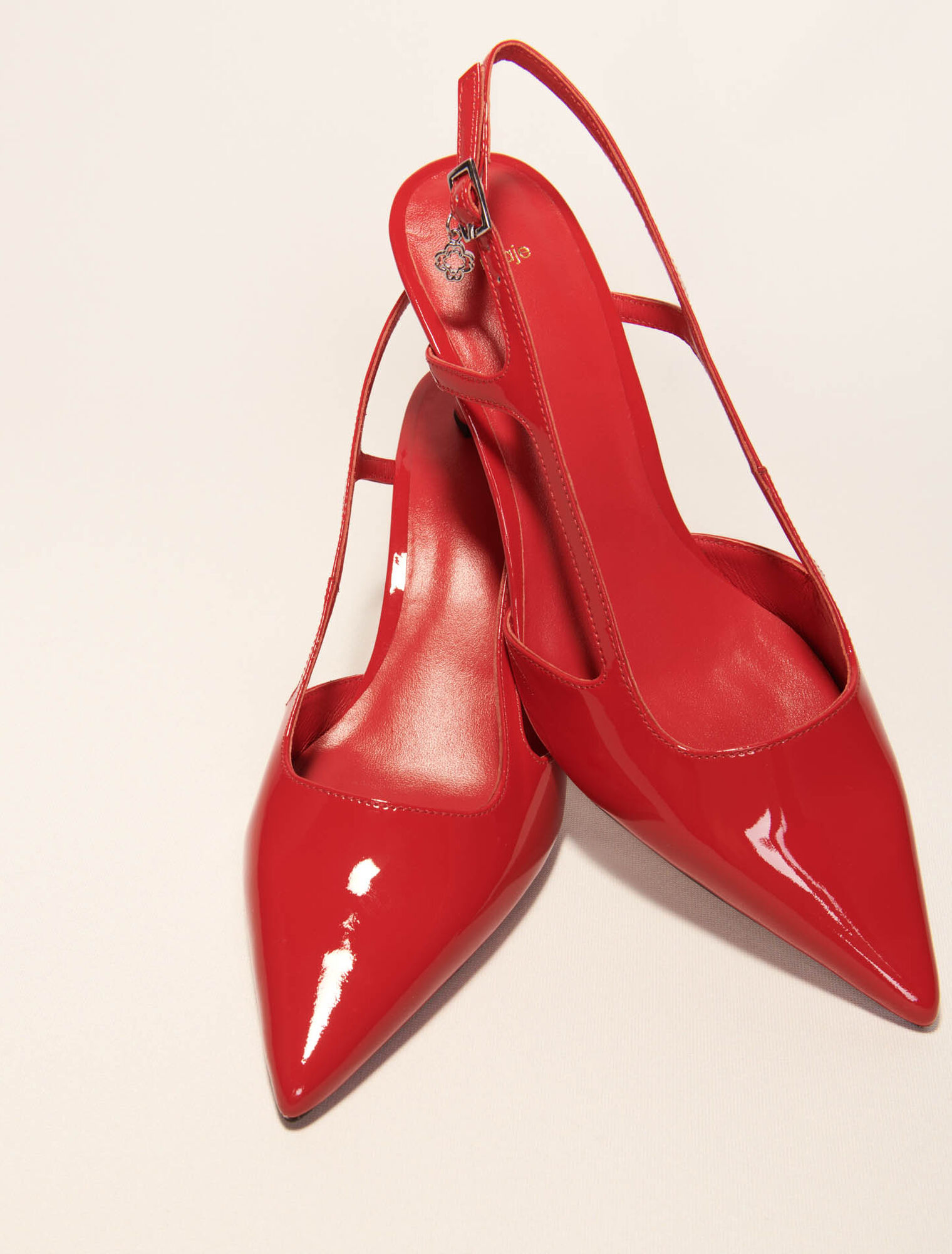 Escarpin slingback en cuir vernis