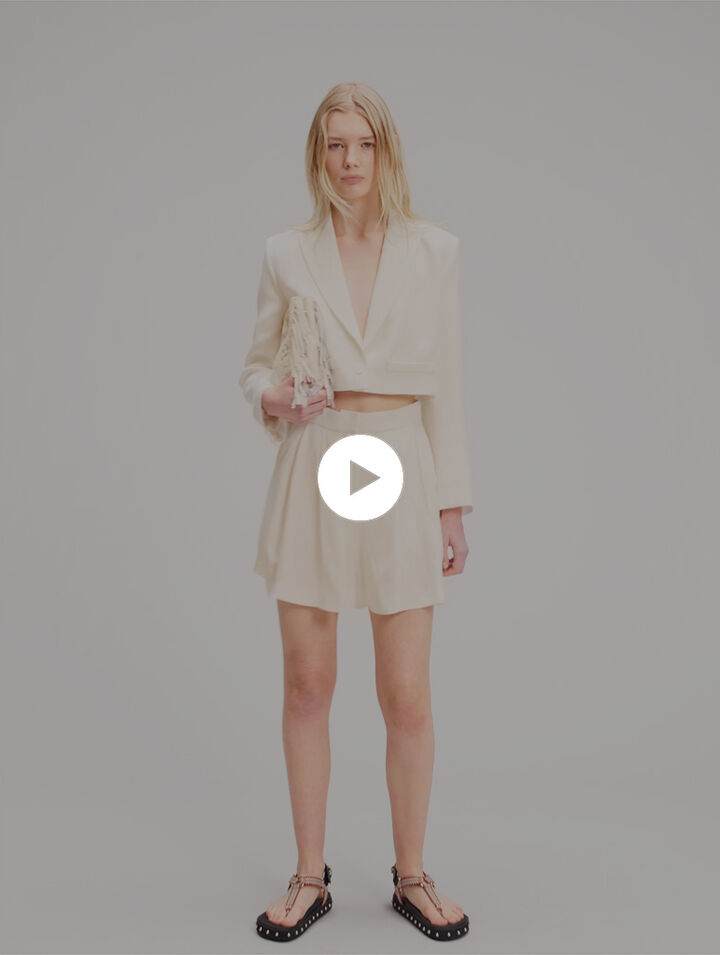 Veste de tailleur courte