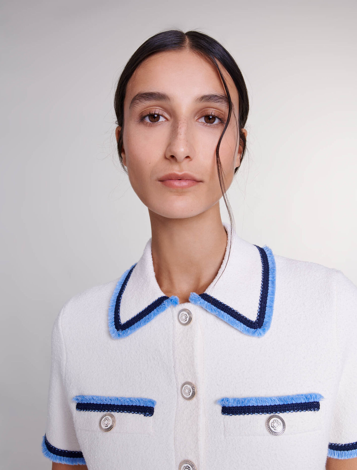 Robe courte en maille bouclette