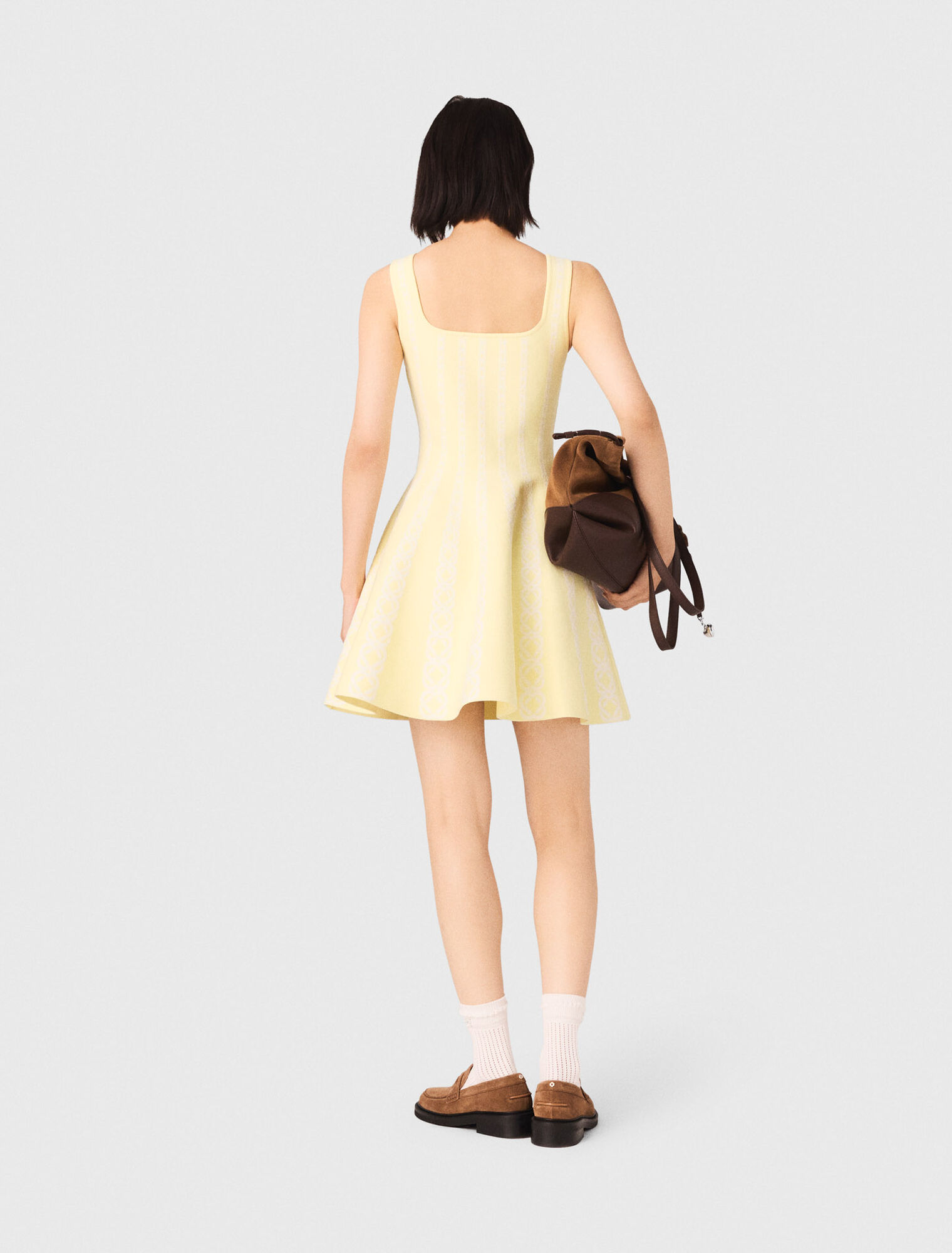 Robe courte en maille jacquard