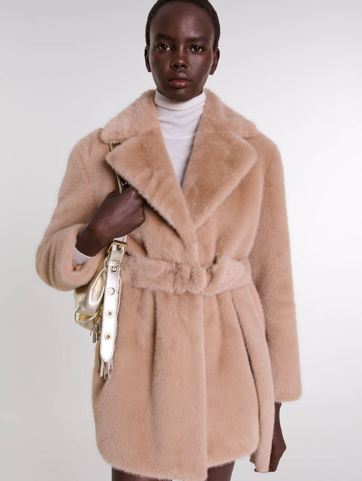 Manteau en fausse fourrure