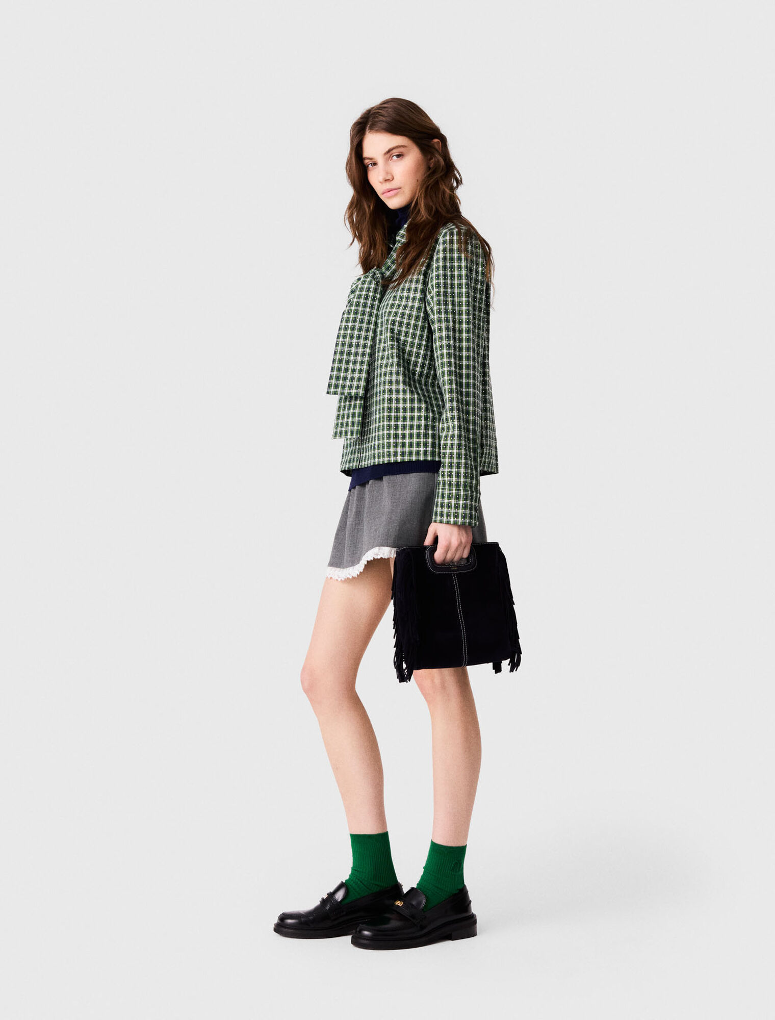 Chemise strass&eacute;e avec cravate