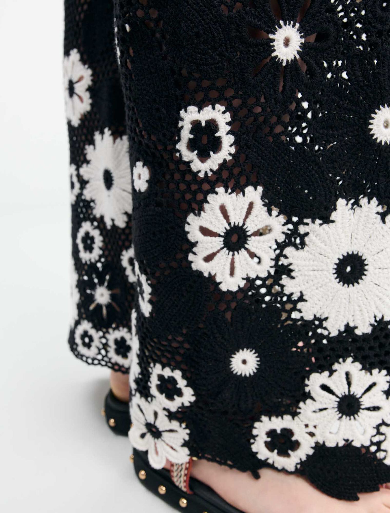 Pantalon en crochet floral