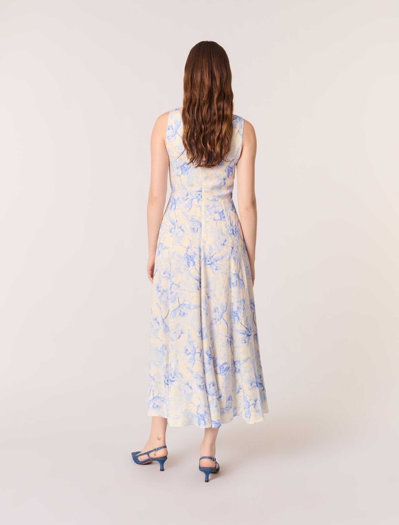 Patterned maxi dress with lacing