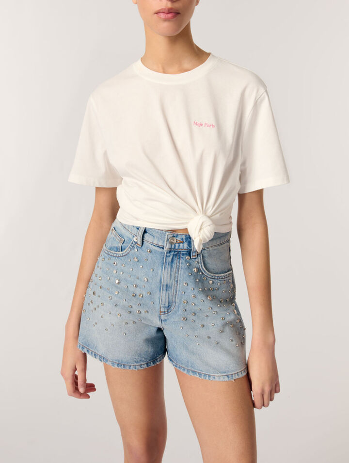 Short en denim &agrave; studs