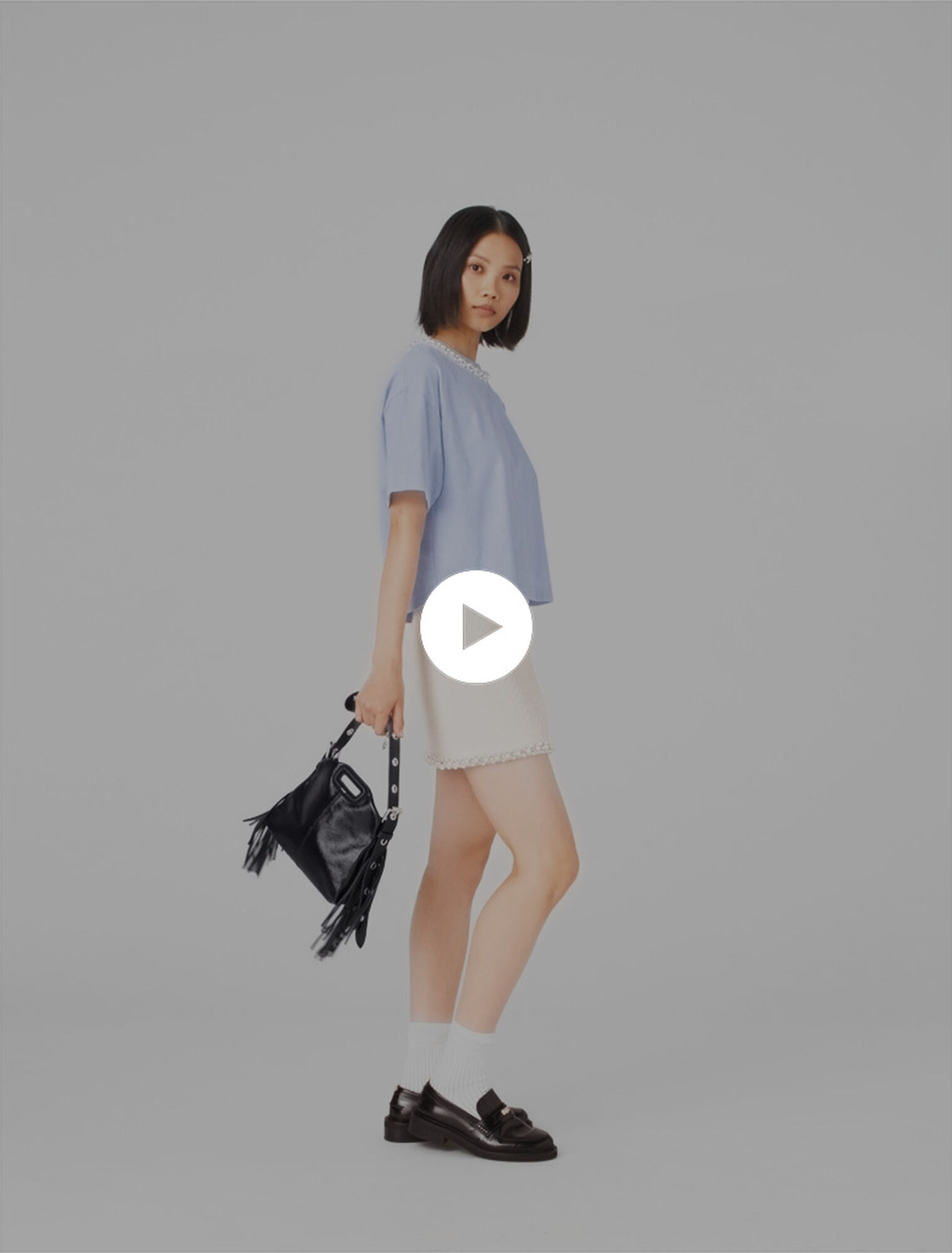 Tee shirt &agrave; col bijou