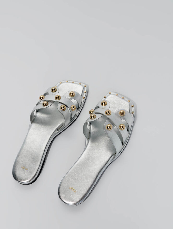 Mules en cuir ornées de studs