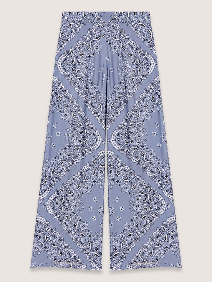 Flowing patterned trousers