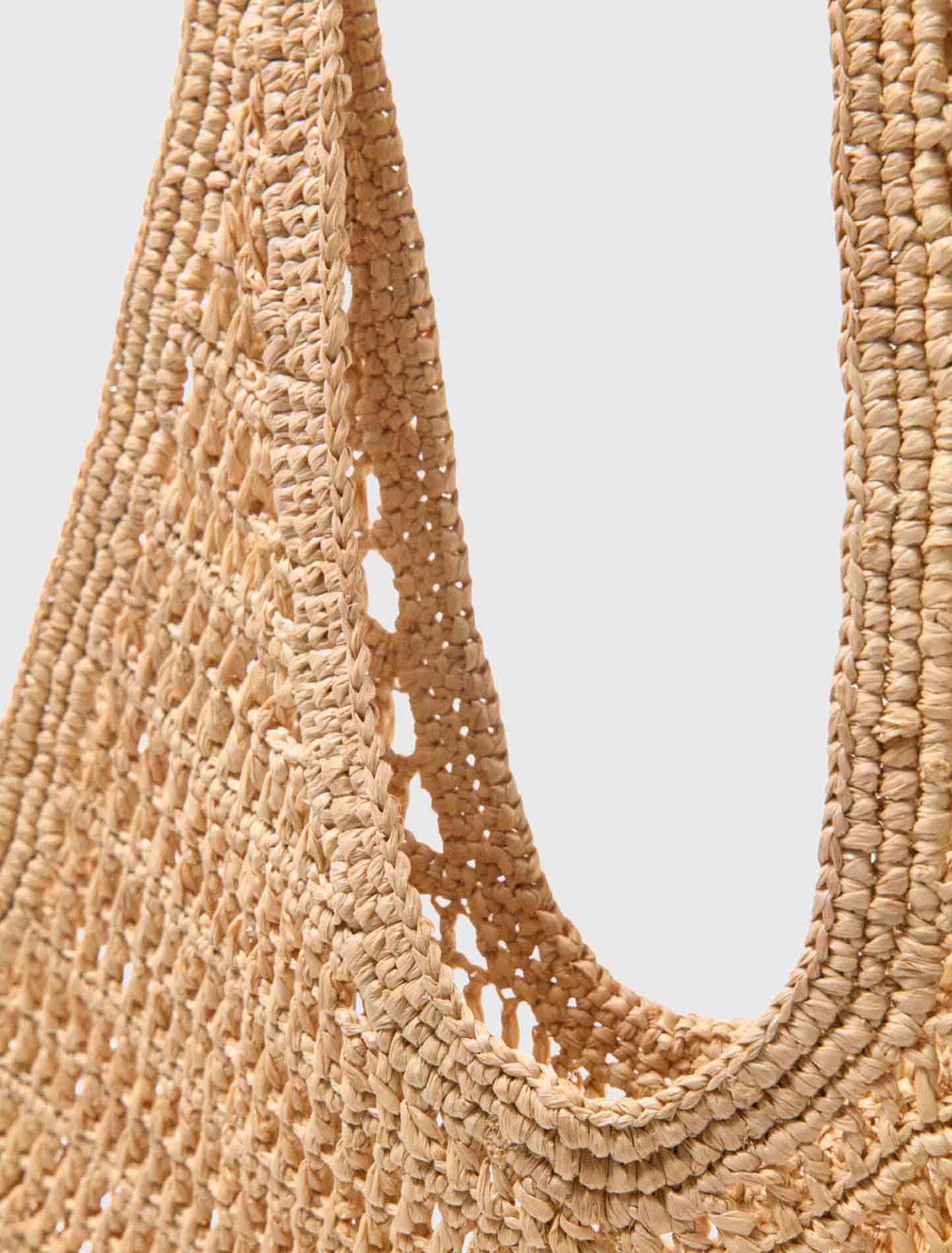 Natural raffia bag