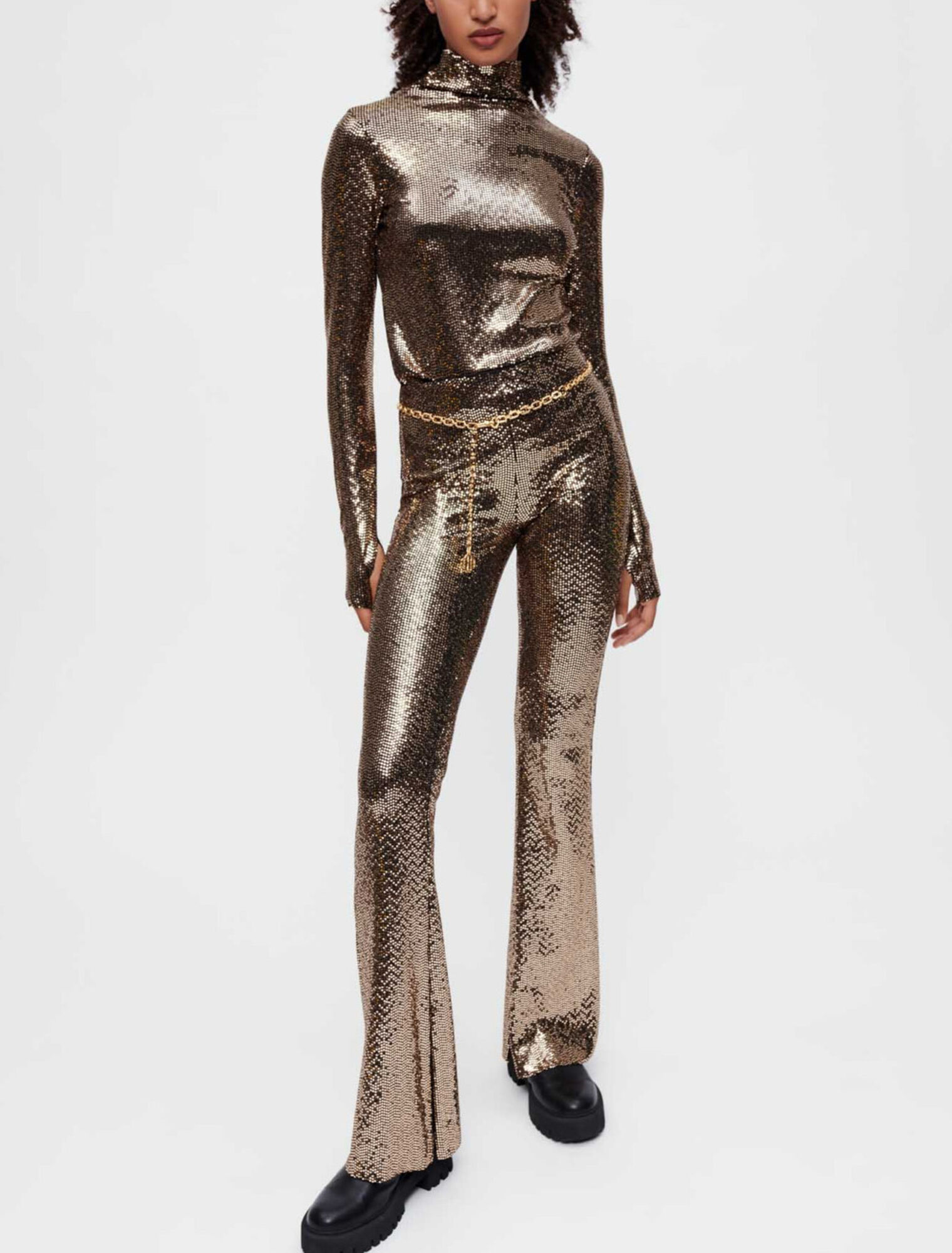 Pantalon stretch et évasé à sequins
