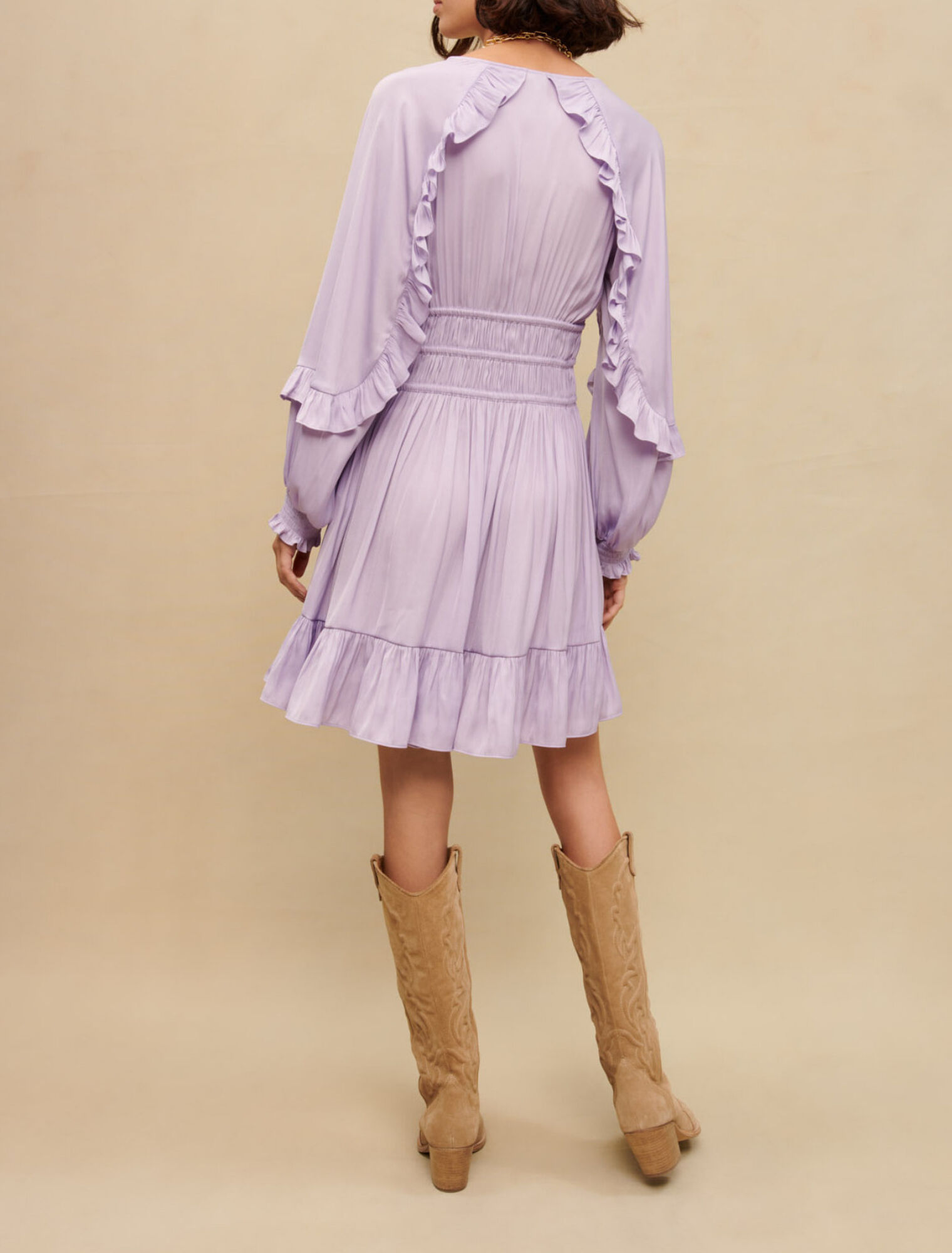 Robe courte satin&eacute;e &agrave; volants