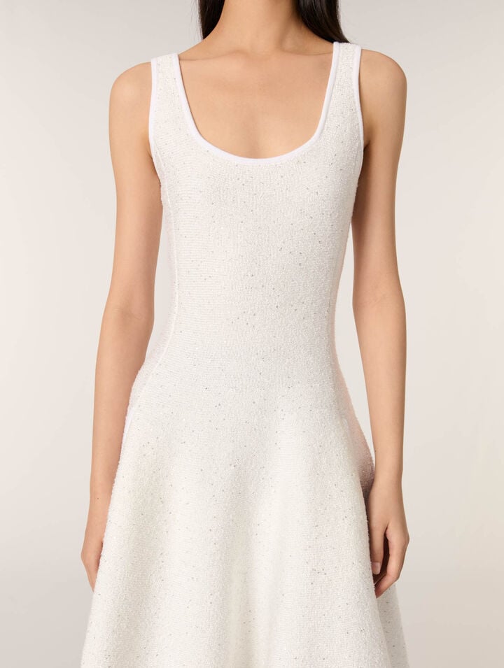 Robe courte en maille à sequins