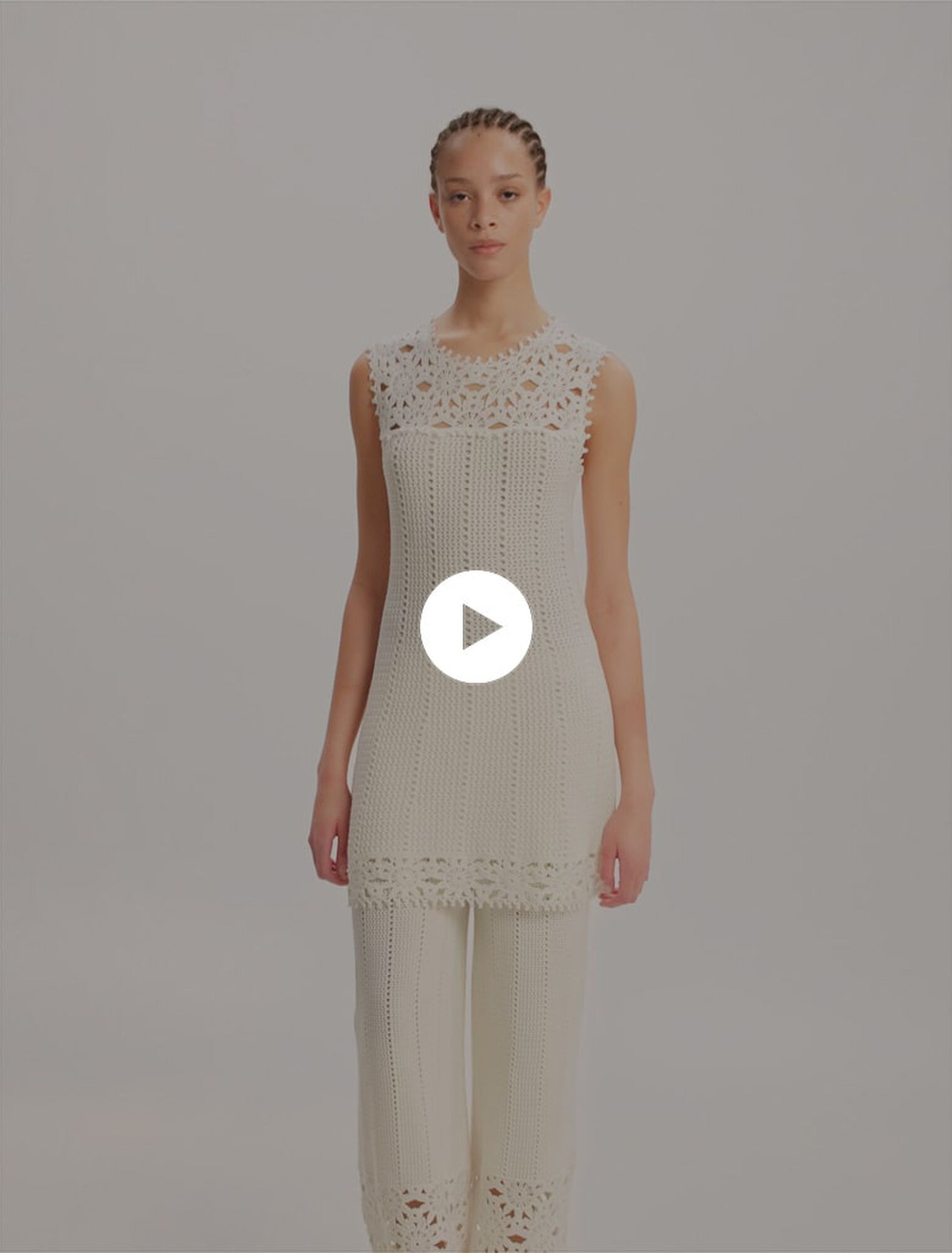 Robe courte en crochet