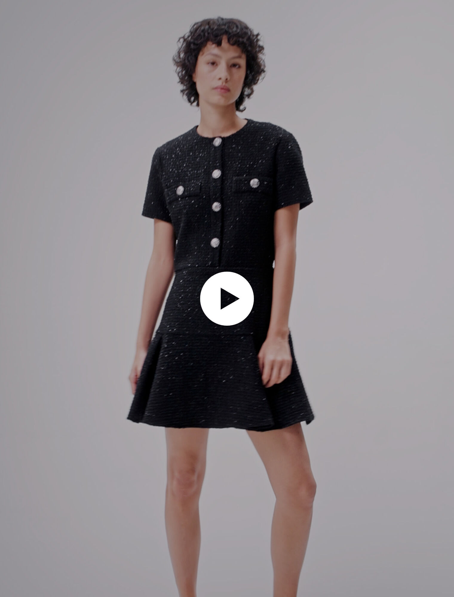 Robe courte en tweed