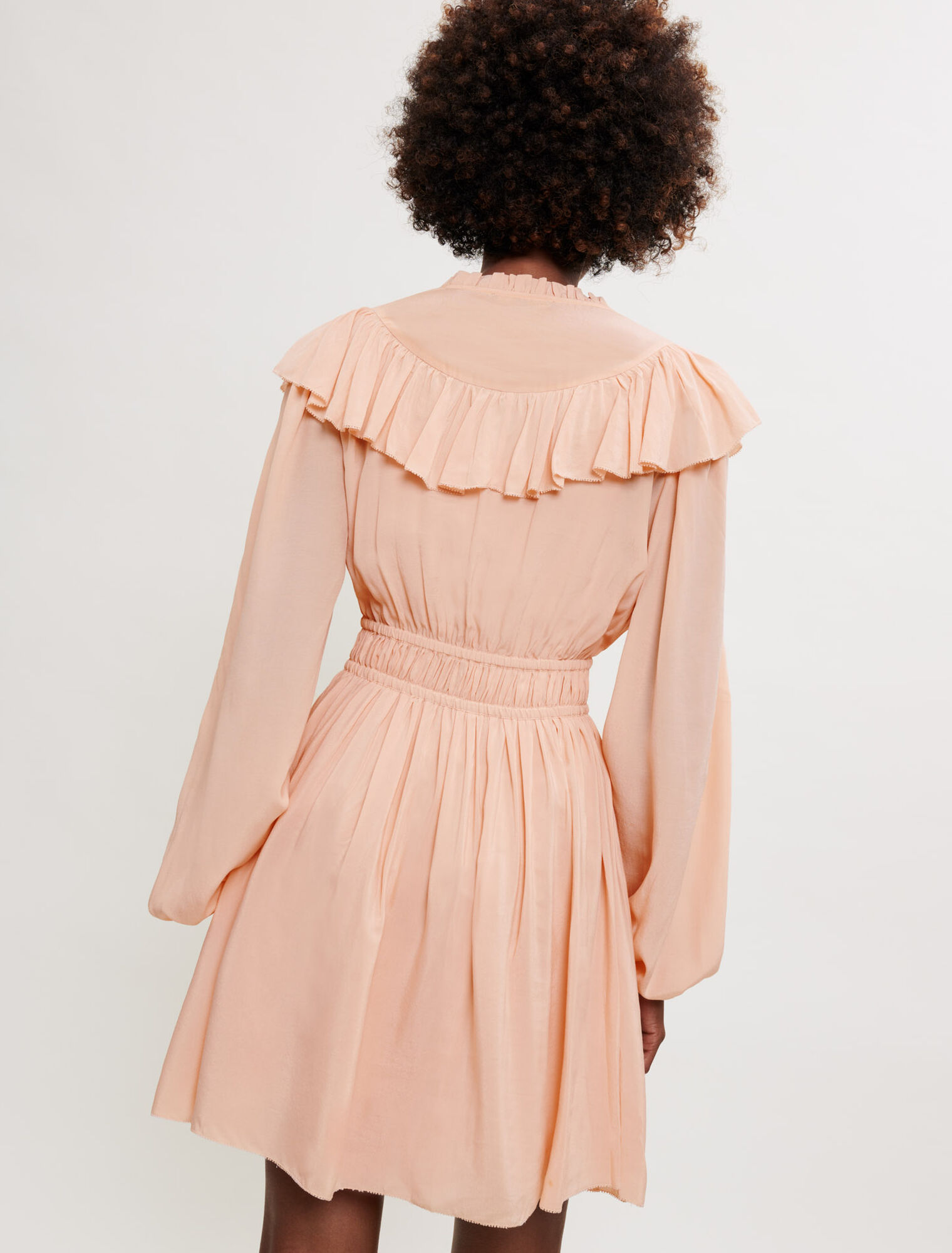 Robe courte à volants