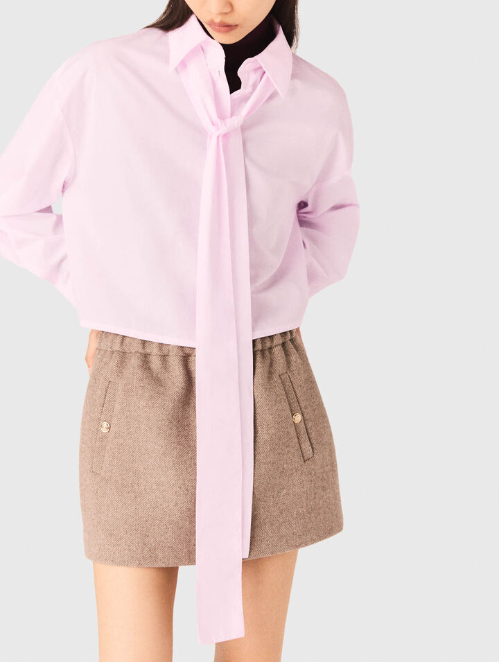 Short shirt with pussy bow