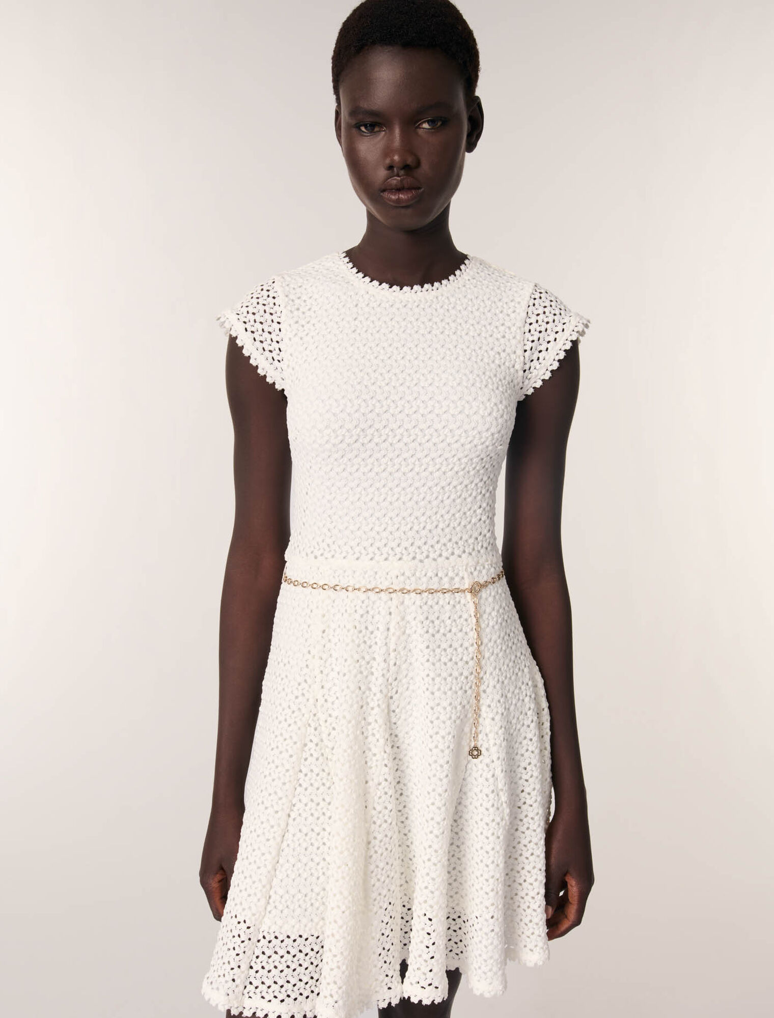 Robe courte en crochet