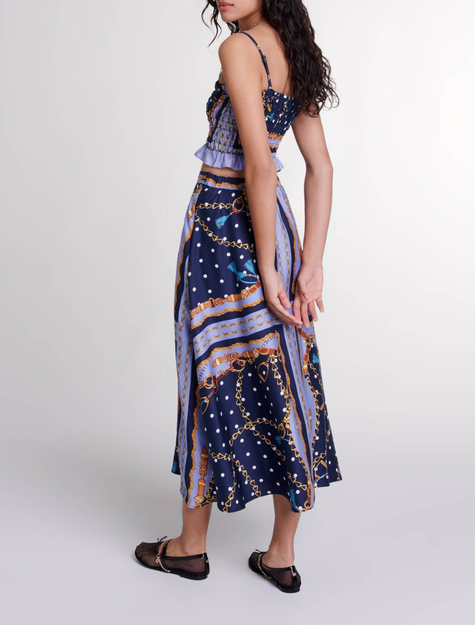 Satin-effect patterned short skirt 