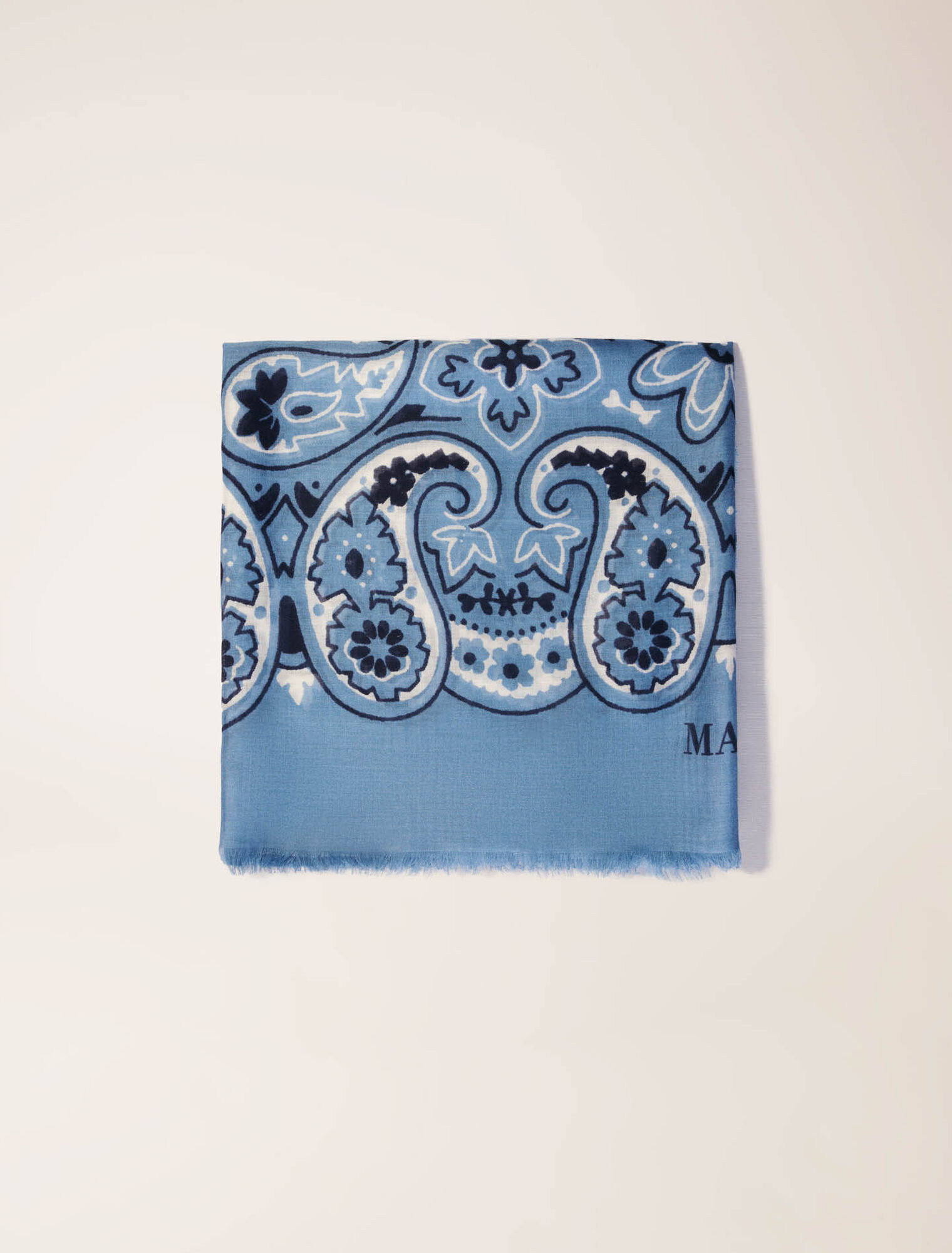 Bandana print shawl