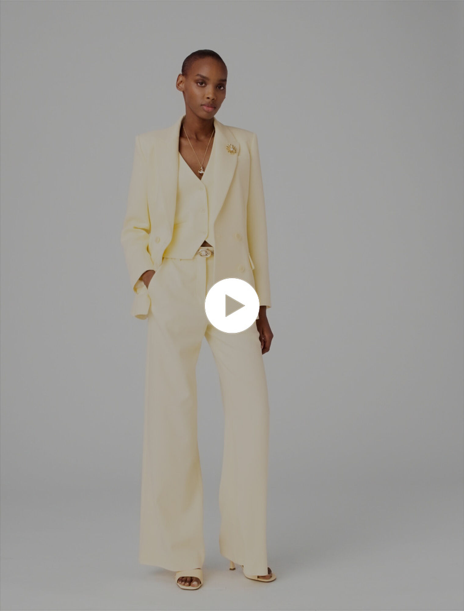 Veste de tailleur crois&eacute;e