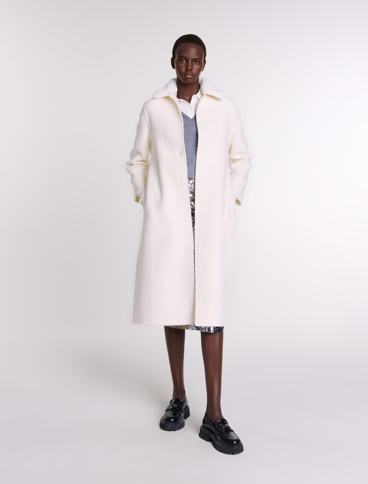 Wool coat with removable collar