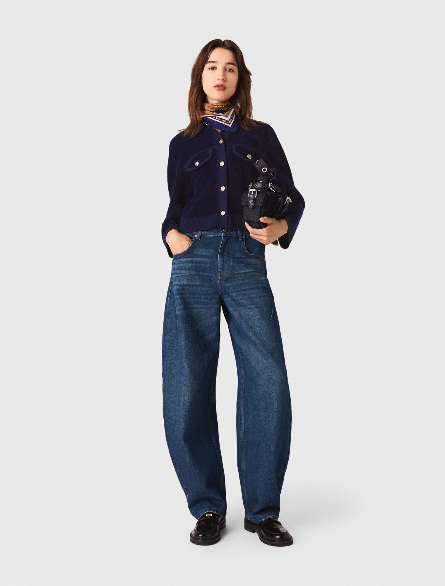 Cropped velvet jacket