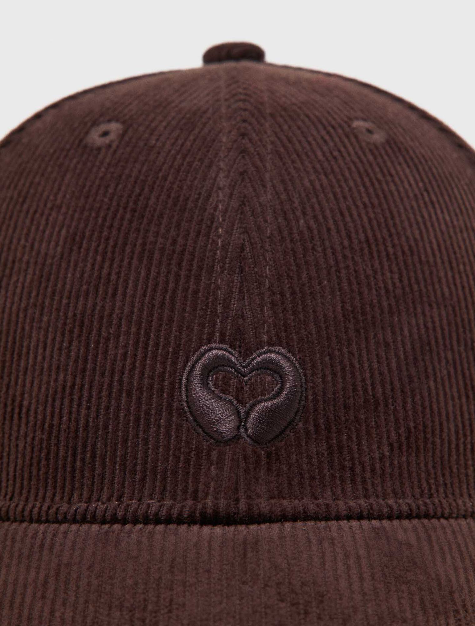 Casquette en velours c&ocirc;tel&eacute;