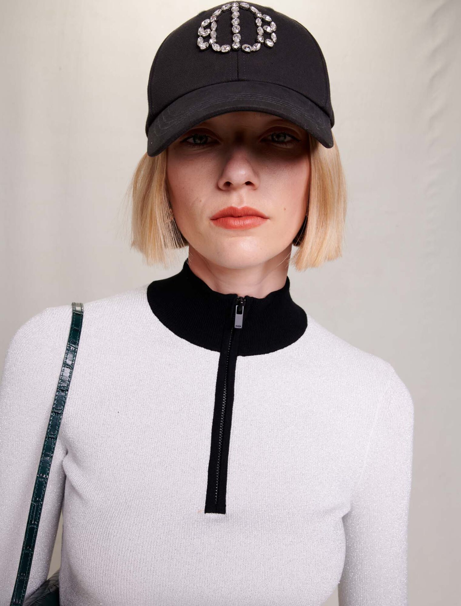 Pull court en maille fantaisie