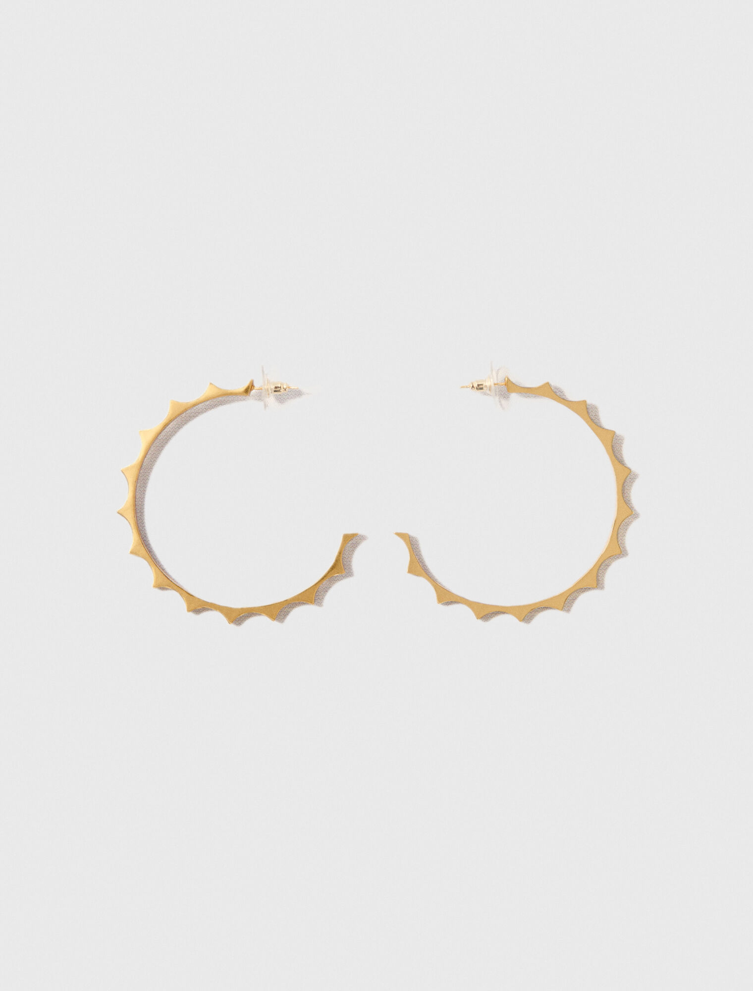 Gold tapered metal hoop earrings