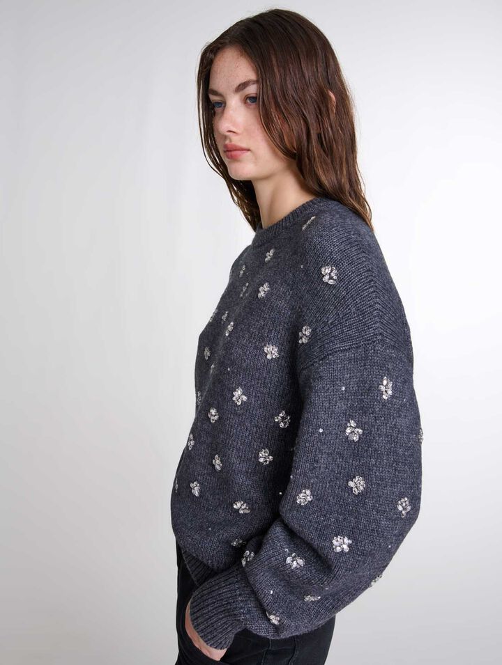Knitted jumper with rhinestones