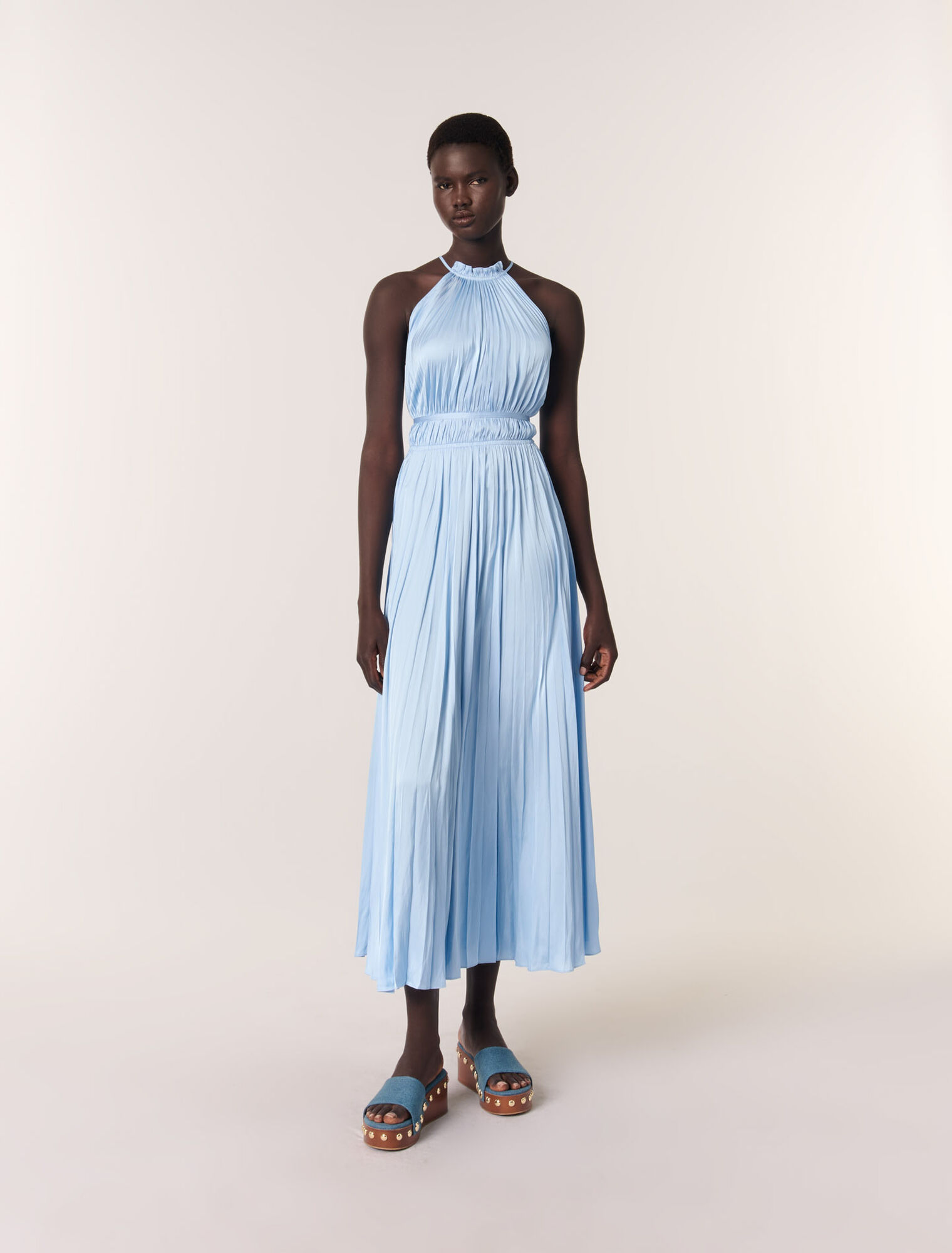Robe longue plissée