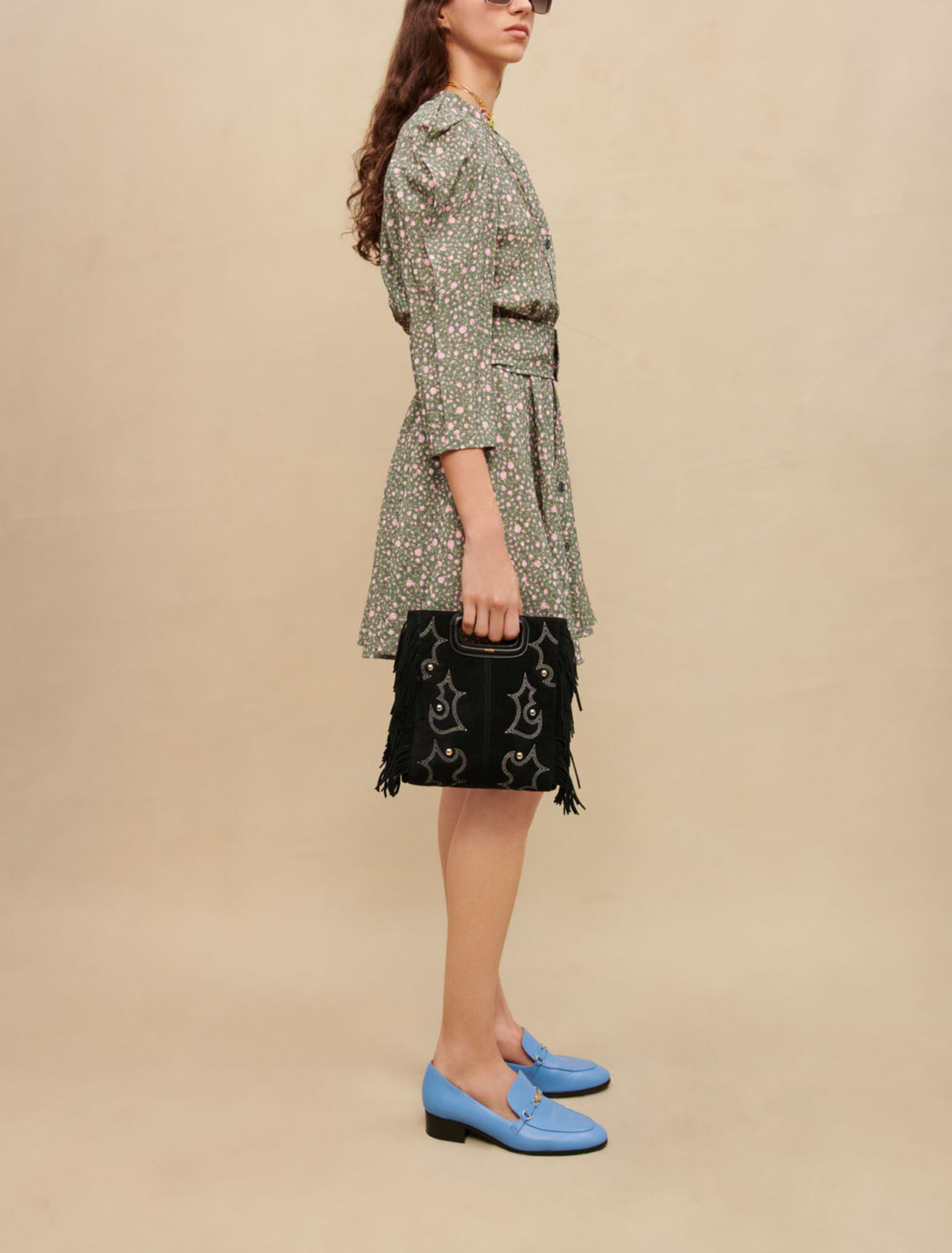 Robe courte manches volumineuses