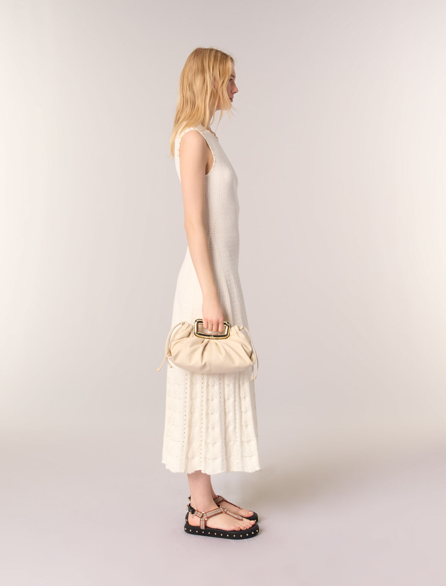 Robe en maille pointelle perlée