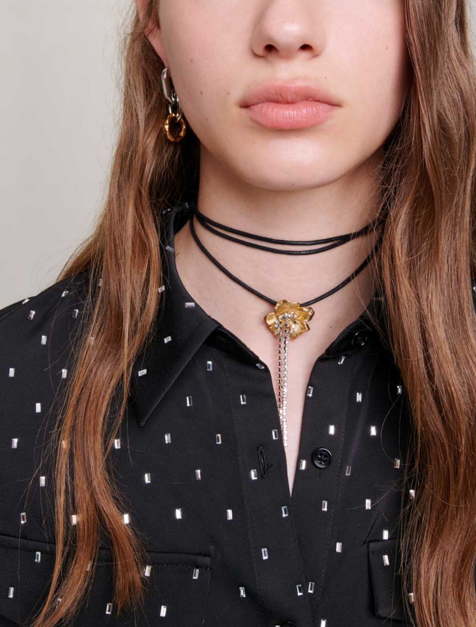 Chemise satinée à strass