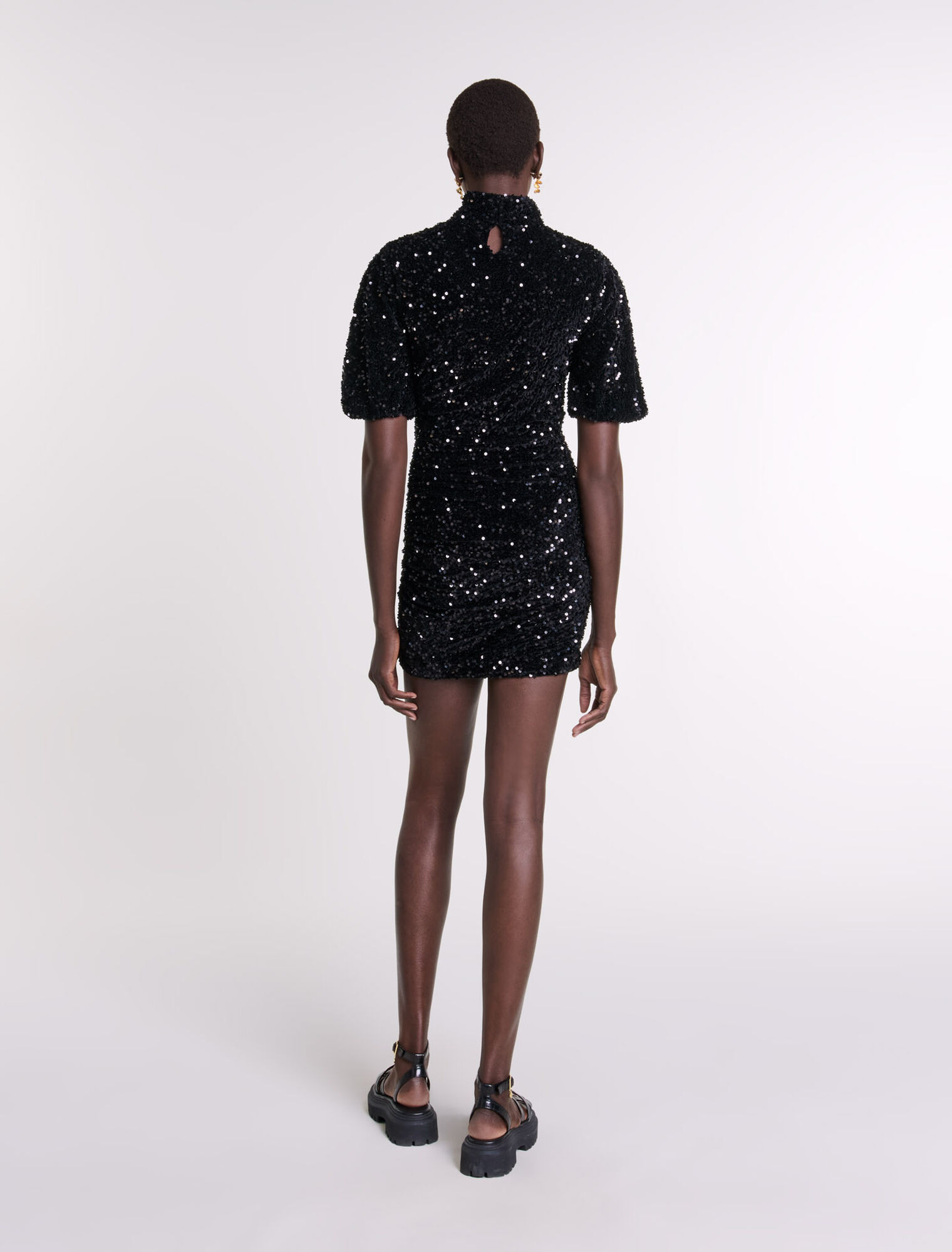 Short velvet and sequinned dress
