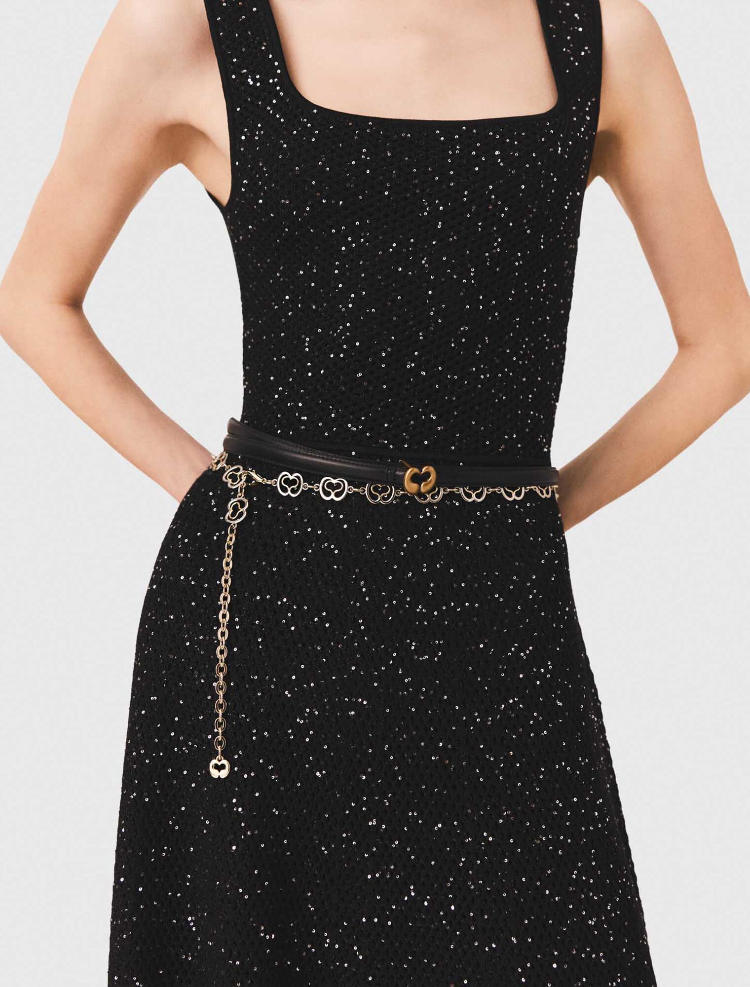 Robe longue en maille strass&eacute;e