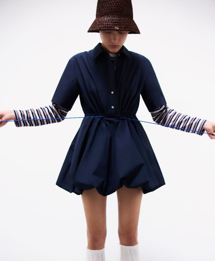 Selection of Maje dresses: focus on the short-sleeved cotton bubble dress